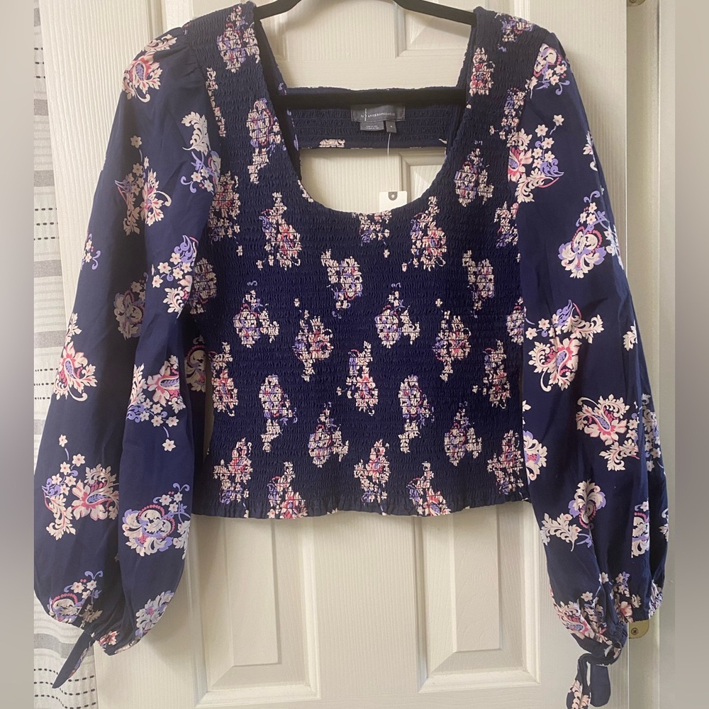 Anthropology Balloon Puff Long Sleeve Smocked Top Size Small NWT